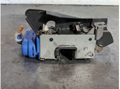 Recambio de cerradura puerta trasera izquierda para audi a4 berlina (b5) 1.9 tdi referencia OEM IAM    2