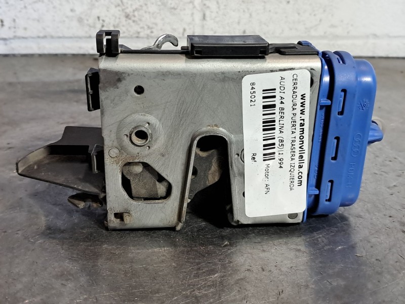 Recambio de cerradura puerta trasera izquierda para audi a4 berlina (b5) 1.9 tdi referencia OEM IAM   