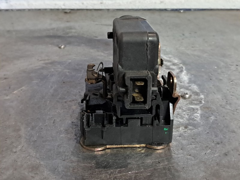 Recambio de cerradura puerta delantera derecha para renault kangoo (f/kc0) referencia OEM IAM   