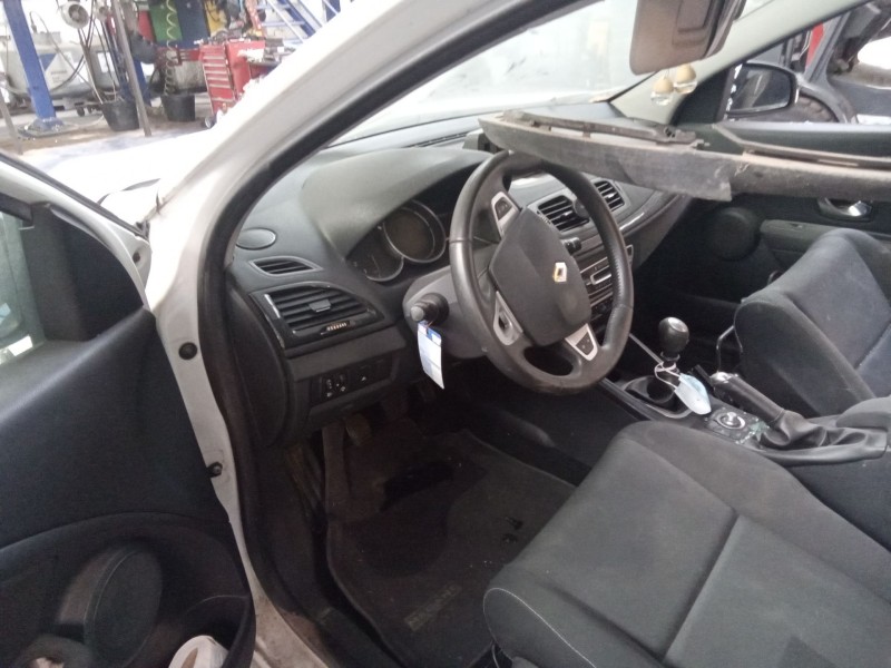 renault megane iii berlina 5 p  | 0.08 - ... del año 2008