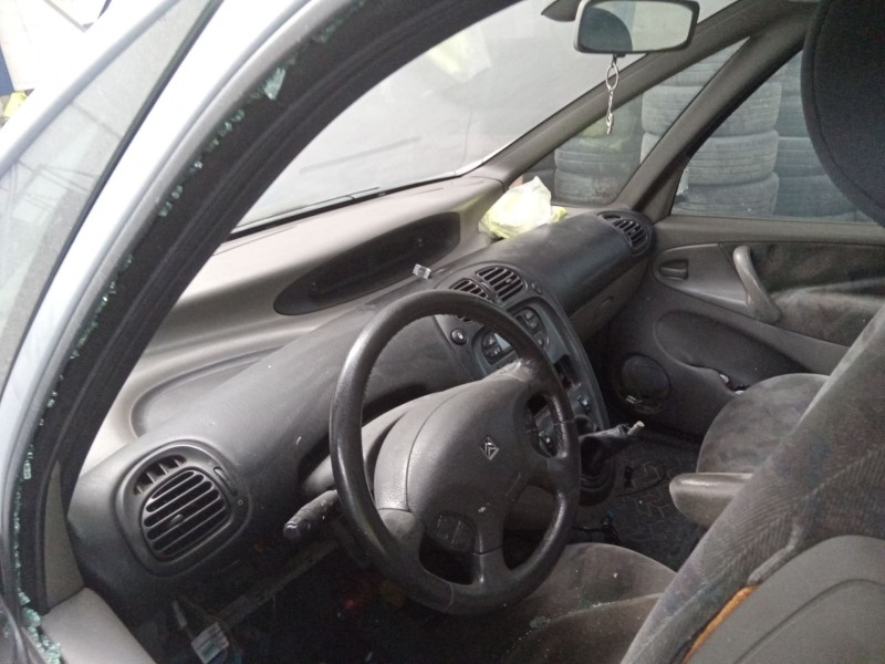 citroen xsara picasso del año 2001