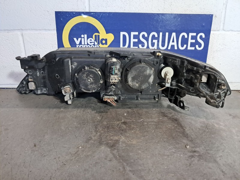 Recambio de faro derecho para renault laguna ii (bg0) 1.8 cat referencia OEM IAM   