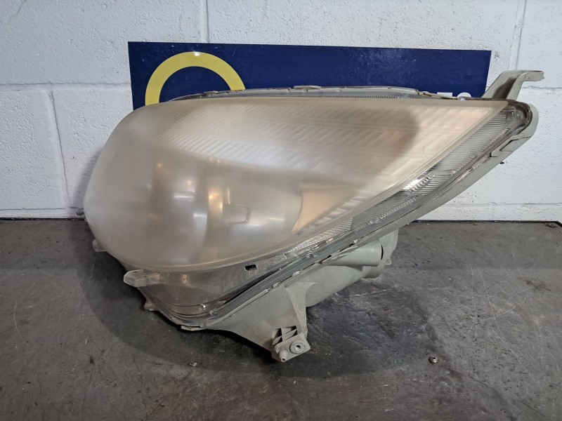 Recambio de faro izquierdo para daihatsu terios 1.5 sx 4wd referencia OEM IAM   