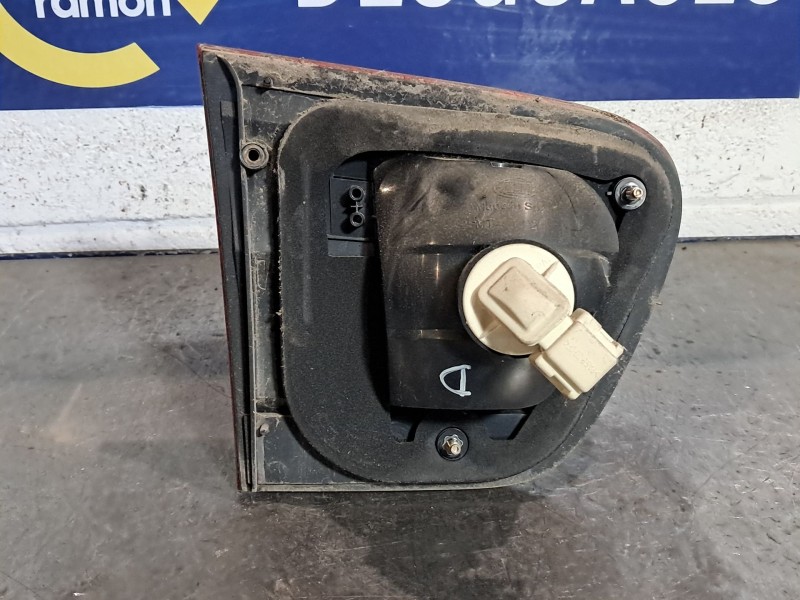 Recambio de piloto porton derecho para seat ibiza (6k1) 1.9 tdi referencia OEM IAM   