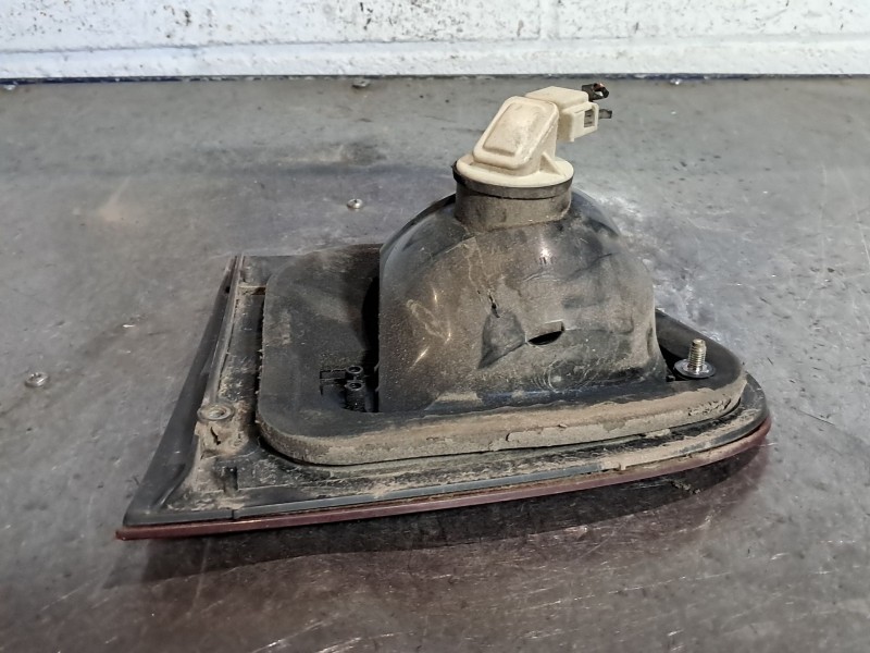 Recambio de piloto porton izquierdo para seat ibiza (6k1) 1.9 tdi referencia OEM IAM   