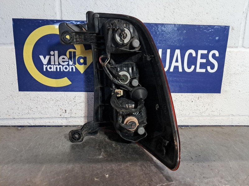 Recambio de piloto trasero izquierdo para daihatsu terios 1.5 sx 4wd referencia OEM IAM   