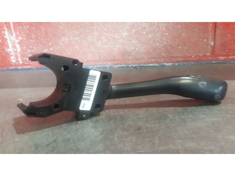 Recambio de mando limpia para seat toledo (1m2) select referencia OEM IAM    Recambio de mando limpia para seat toledo (1m2) select referencia OEM IAM