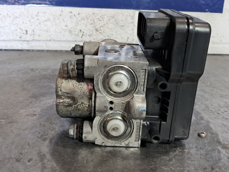 Recambio de abs para daihatsu terios 1.5 sx 4wd referencia OEM IAM 45510B4020  