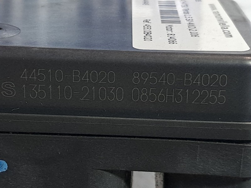 Recambio de abs para daihatsu terios 1.5 sx 4wd referencia OEM IAM 45510B4020  