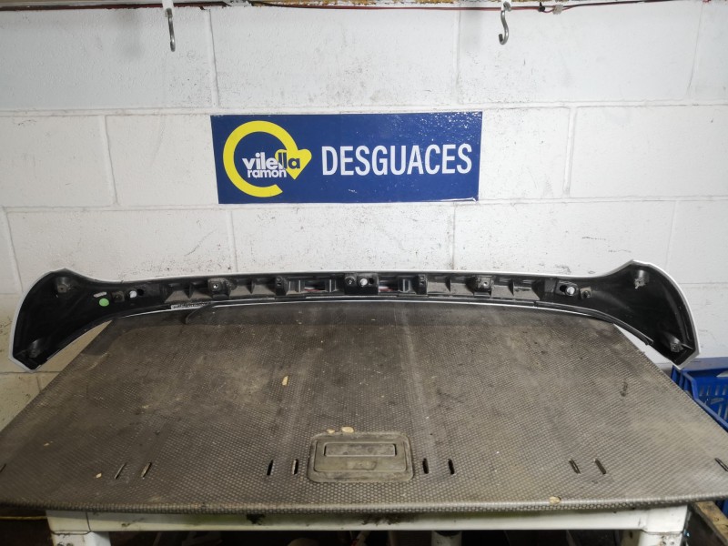 Recambio de aleron trasero para ford fiesta referencia OEM IAM C1BBA44210B  