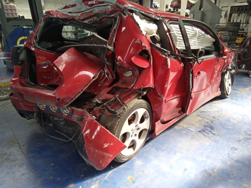 volkswagen golf v berlina (1k1) del año 2005