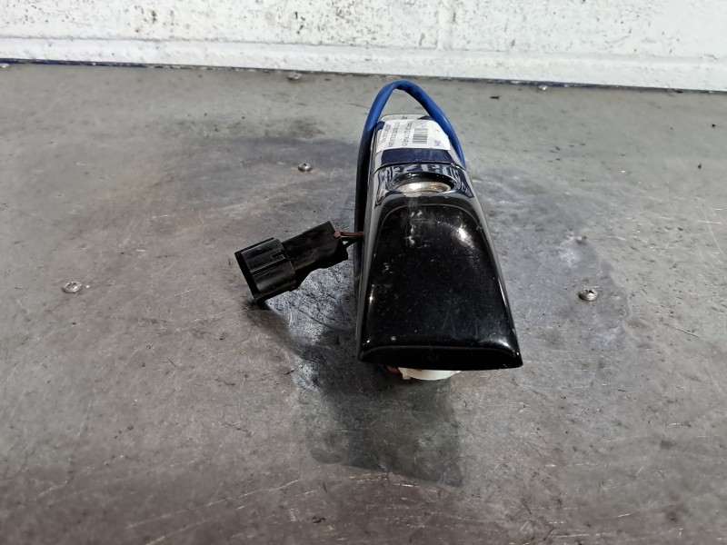 Recambio de maneta exterior delantera izquierda para kia carnival 2.9 crdi vgt concept referencia OEM IAM   