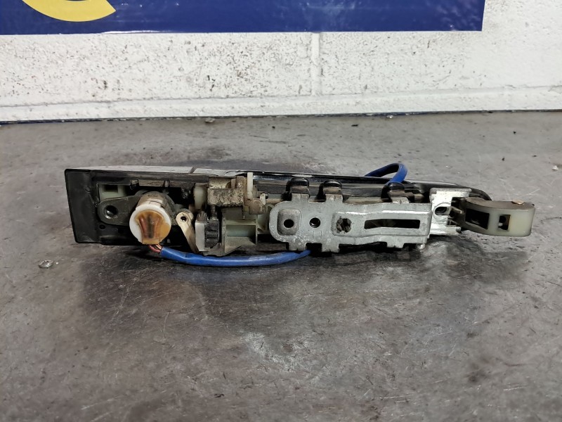 Recambio de maneta exterior delantera izquierda para kia carnival 2.9 crdi vgt concept referencia OEM IAM   