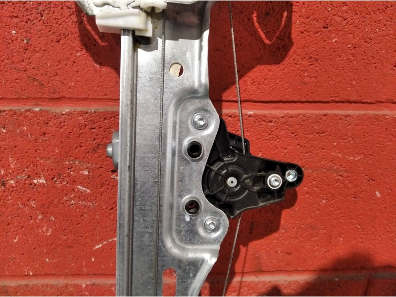 Recambio de elevalunas trasero derecho para nissan qashqai (j11)  | 0.13 - ...  | 0.13 - ... referencia OEM IAM    Recambio de elevalunas trasero derecho para nissan qashqai (j11)  | 0.13 - ...  | 0.13 - ... referencia OEM IAM