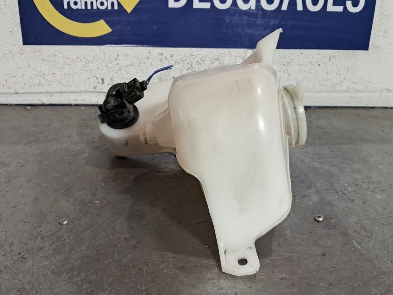 Recambio de deposito limpia para daihatsu terios 1.5 sx 4wd referencia OEM IAM   