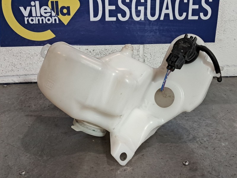 Recambio de deposito limpia para daihatsu terios 1.5 sx 4wd referencia OEM IAM   
