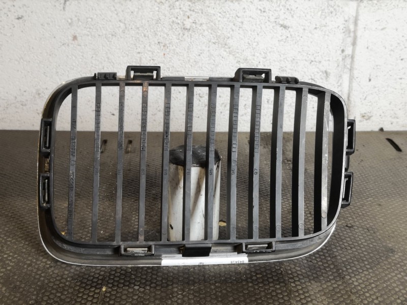 Recambio de rejilla paragolpes derecha para bmw serie 3 coupe (e36) referencia OEM IAM 51138122238   Recambio de rejilla paragolpes derecha para bmw serie 3 coupe (e36) referencia OEM IAM 51138122238