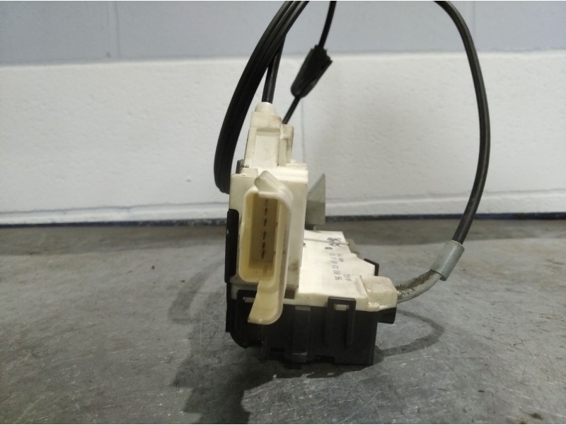 Recambio de cerradura puerta delantera izquierda para citroen c4 coupe 1.6 16v hdi fap referencia OEM IAM   