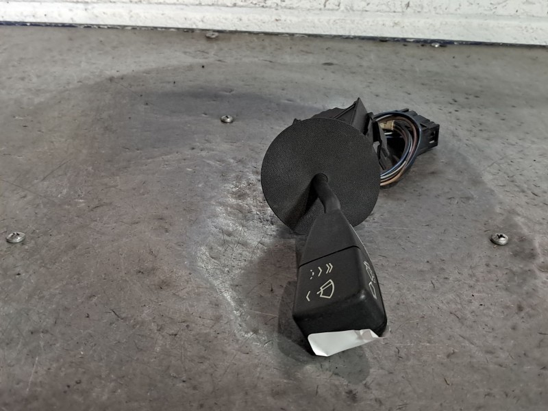 Recambio de mando limpia para bmw serie 3 coupe (e36) referencia OEM IAM    Recambio de mando limpia para bmw serie 3 coupe (e36) referencia OEM IAM