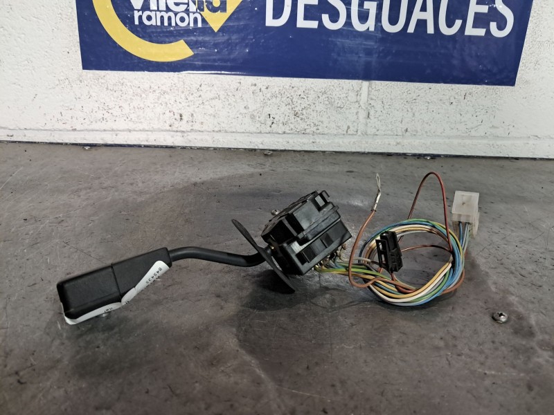 Recambio de mando intermitentes para bmw serie 3 coupe (e36) referencia OEM IAM    Recambio de mando intermitentes para bmw serie 3 coupe (e36) referencia OEM IAM