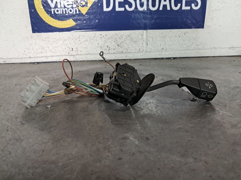 Recambio de mando intermitentes para bmw serie 3 coupe (e36) referencia OEM IAM    Recambio de mando intermitentes para bmw serie 3 coupe (e36) referencia OEM IAM