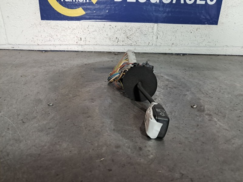 Recambio de mando intermitentes para bmw serie 3 coupe (e36) referencia OEM IAM    Recambio de mando intermitentes para bmw serie 3 coupe (e36) referencia OEM IAM