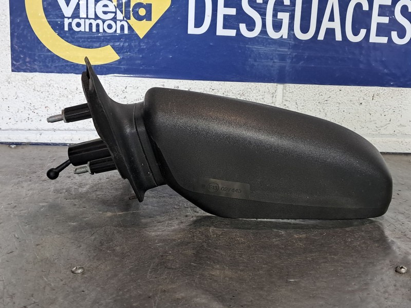 Recambio de retrovisor izquierdo para renault r19 r19 1.9d rn referencia OEM IAM MANUAL  