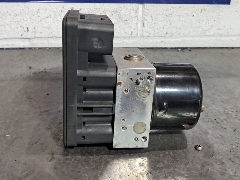 Recambio de abs para volvo s40 berlina  | 0.03 - ...  | 0.03 - ... referencia OEM IAM 30736589A  