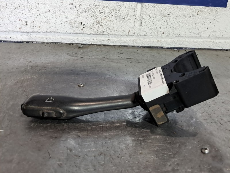 Recambio de mando limpia para audi a3 (8l) referencia OEM IAM    Recambio de mando limpia para audi a3 (8l) referencia OEM IAM