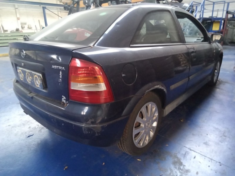 opel astra g berlina del año 1999