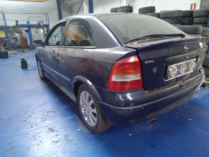 opel astra g berlina del año 1999