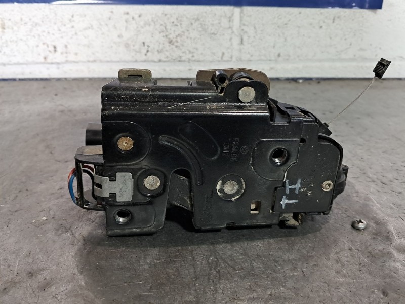 Recambio de cerradura puerta trasera izquierda para seat leon (1m1) 1.9 tdi referencia OEM IAM    Recambio de cerradura puerta trasera izquierda para seat leon (1m1) 1.9 tdi referencia OEM IAM