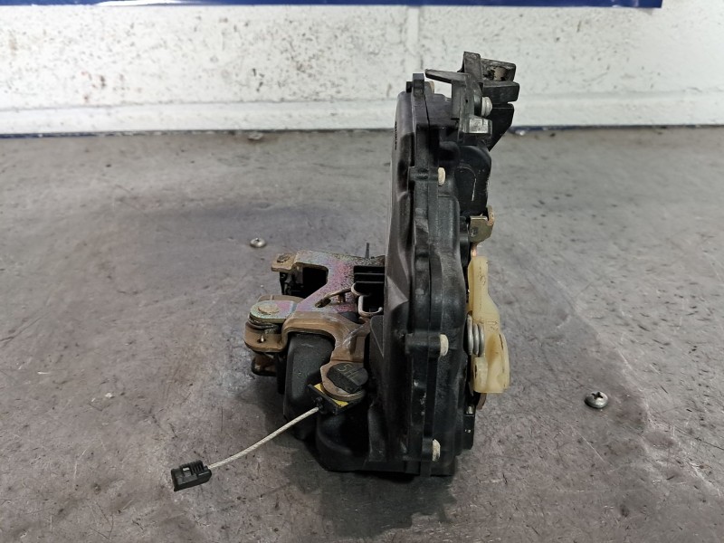 Recambio de cerradura puerta trasera izquierda para seat leon (1m1) 1.9 tdi referencia OEM IAM    Recambio de cerradura puerta trasera izquierda para seat leon (1m1) 1.9 tdi referencia OEM IAM