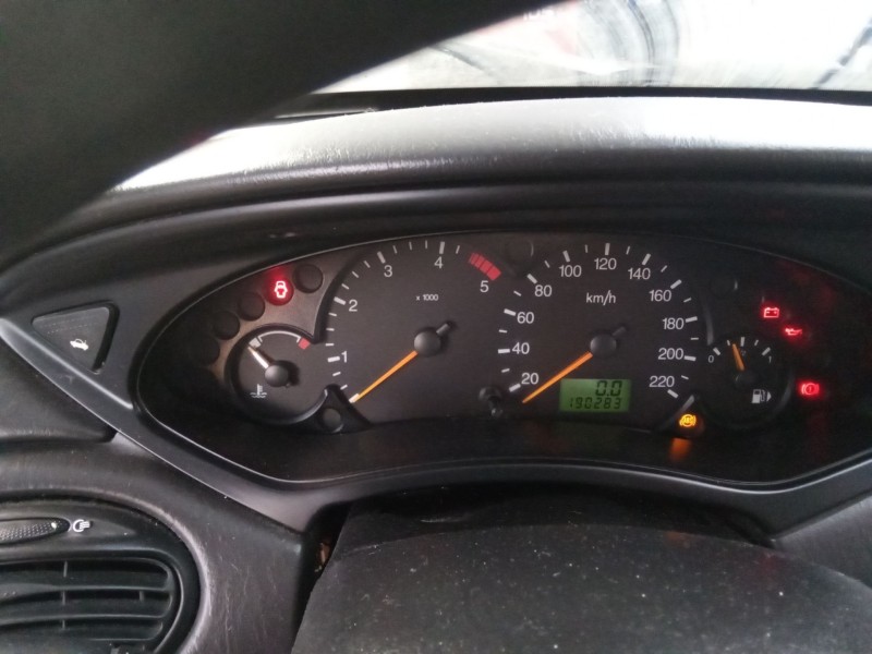 ford focus turnier (cak)  | 0.98 - 0.04 del año 2003 ford focus turnier (cak)  | 0.98 - 0.04 del año 2003