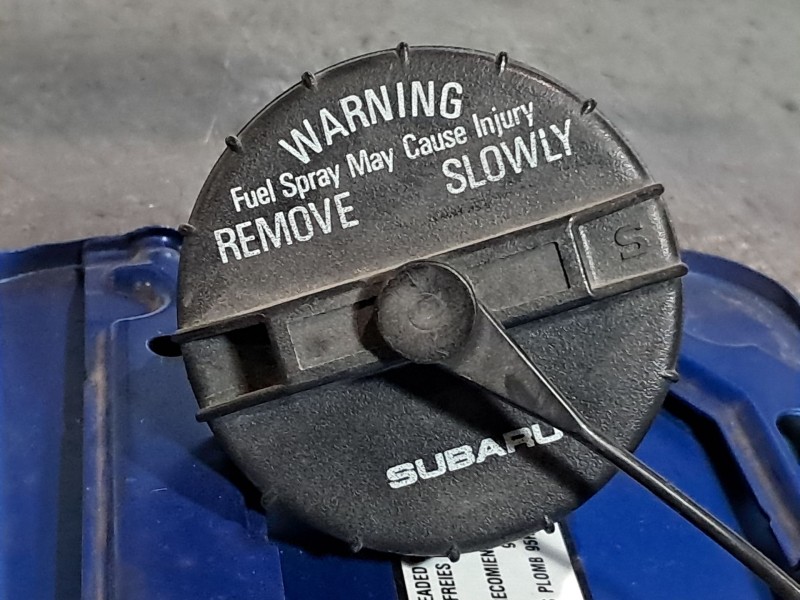 Recambio de tapa exterior combustible para subaru impreza g12  | 0.07 - ...  | 0.07 - ... referencia OEM IAM   