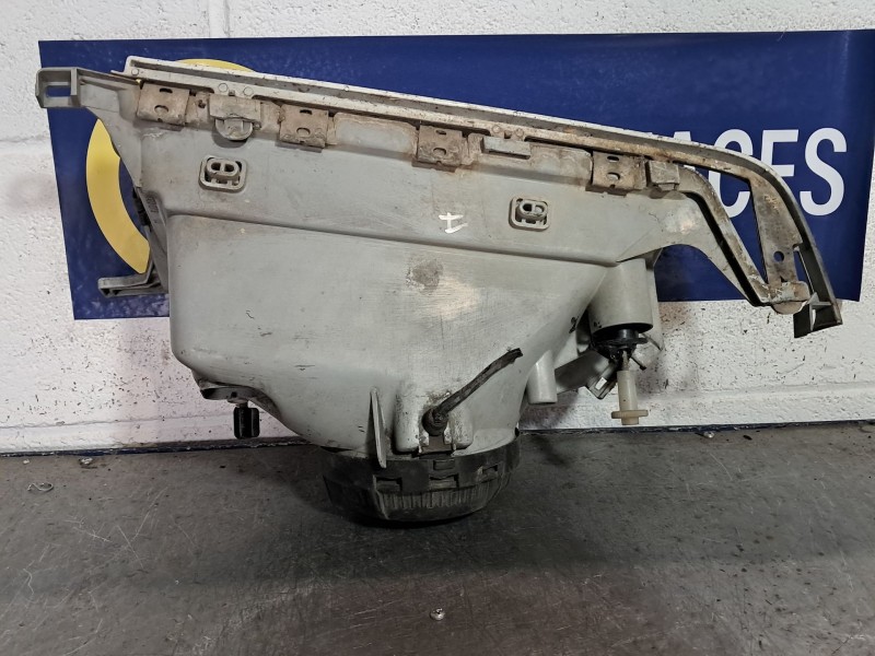 Recambio de faro izquierdo para volvo 740 740 2.0 glt referencia OEM IAM   