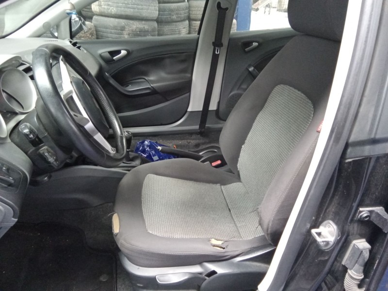 seat ibiza (6j5) del año 2009
