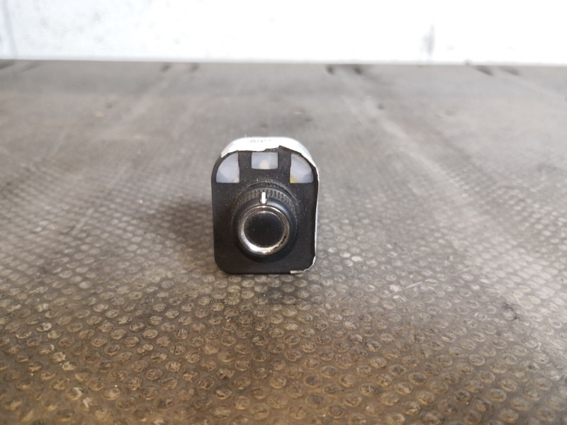 Recambio de mando retrovisor para audi a5 2.0 tfsi 211 referencia OEM IAM 8K0959565B  