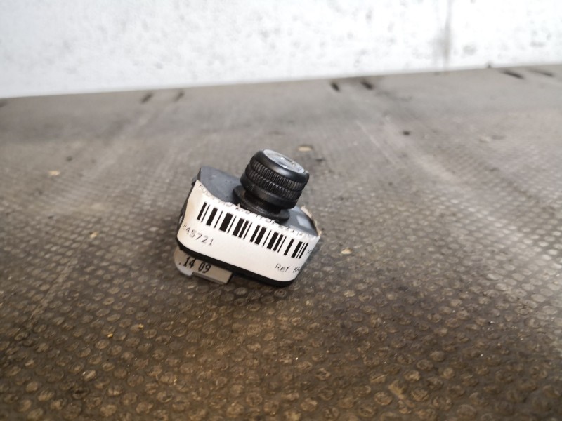 Recambio de mando retrovisor para audi a5 2.0 tfsi 211 referencia OEM IAM 8K0959565B  