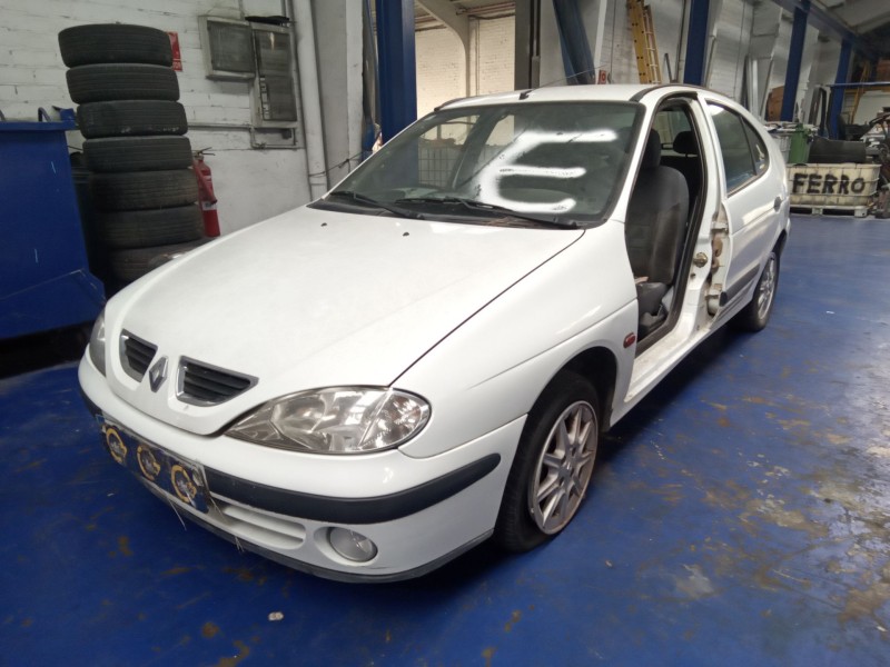 renault megane i fase 2 berlina (ba0)  | 0.99 - 0.02 del año 2000