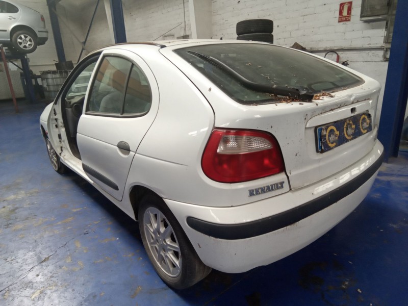 renault megane i fase 2 berlina (ba0)  | 0.99 - 0.02 del año 2000