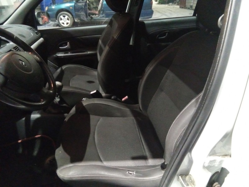 renault clio ii fase ii (b/cb0) del año 2008