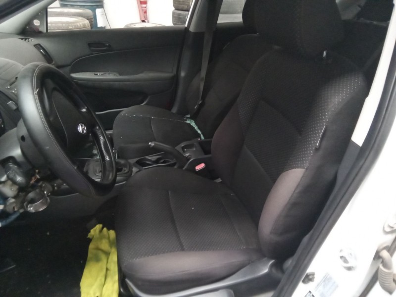 hyundai i30  | 0.07 - ... del año 2011