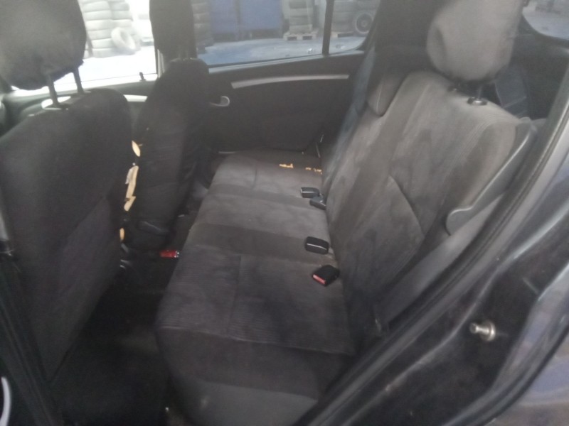 dacia sandero (10.2011 )  | 0.12 - ... del año 2011