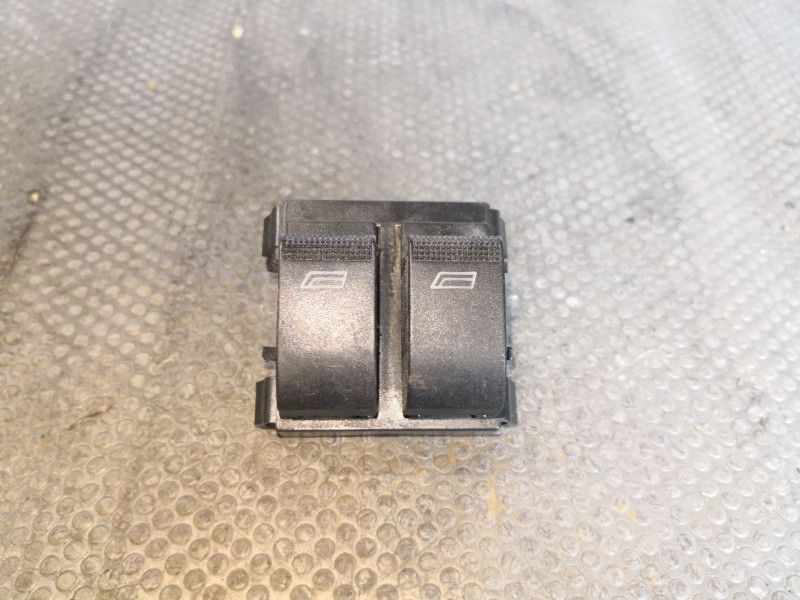 Recambio de mando elevalunas delantero izquierdo para audi a3 (8l) 1.6 ambiente referencia OEM IAM 8L0959851   Recambio de mando elevalunas delantero izquierdo para audi a3 (8l) 1.6 ambiente referencia OEM IAM 8L0959851