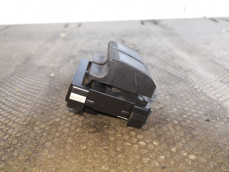Recambio de mando elevalunas delantero izquierdo para audi a3 (8l) 1.6 ambiente referencia OEM IAM 8L0959851   Recambio de mando elevalunas delantero izquierdo para audi a3 (8l) 1.6 ambiente referencia OEM IAM 8L0959851