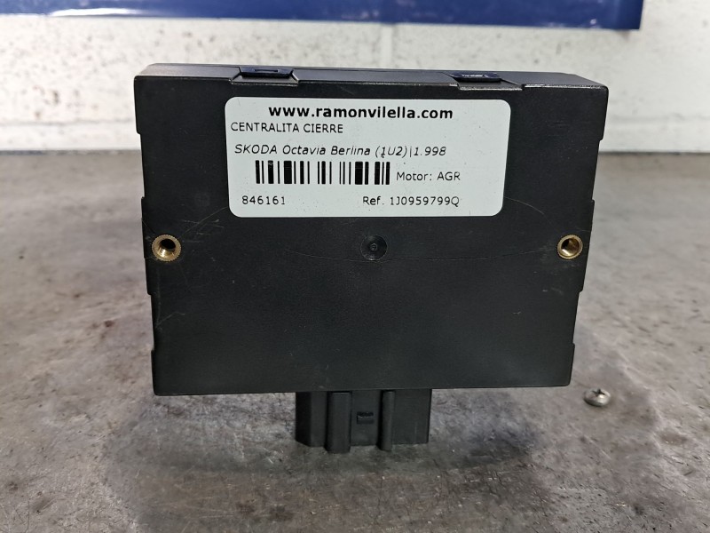 Recambio de centralita cierre para skoda octavia berlina (1u2) 1.9 tdi referencia OEM IAM 1J0959799Q  