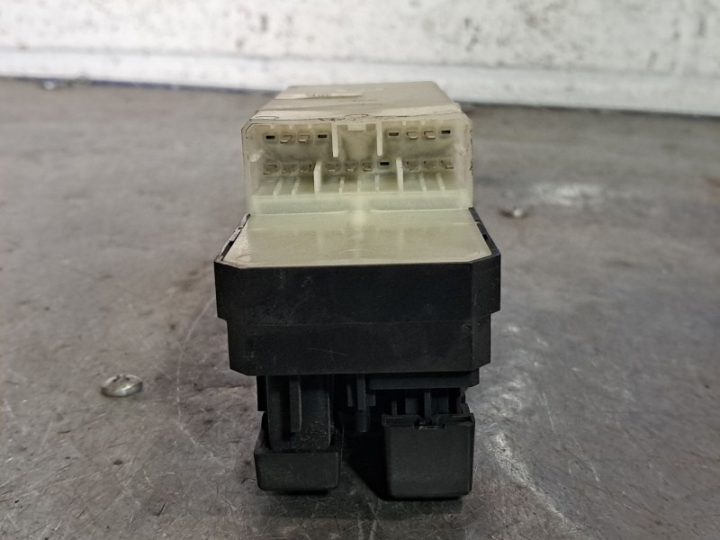 Recambio de mando elevalunas delantero izquierdo para fiat sedici (189) referencia OEM IAM   