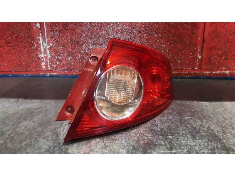 Recambio de piloto trasero derecho para chevrolet lacetti  | 0.05 - ...  | 0.05 - ... referencia OEM IAM    Recambio de piloto trasero derecho para chevrolet lacetti  | 0.05 - ...  | 0.05 - ... referencia OEM IAM