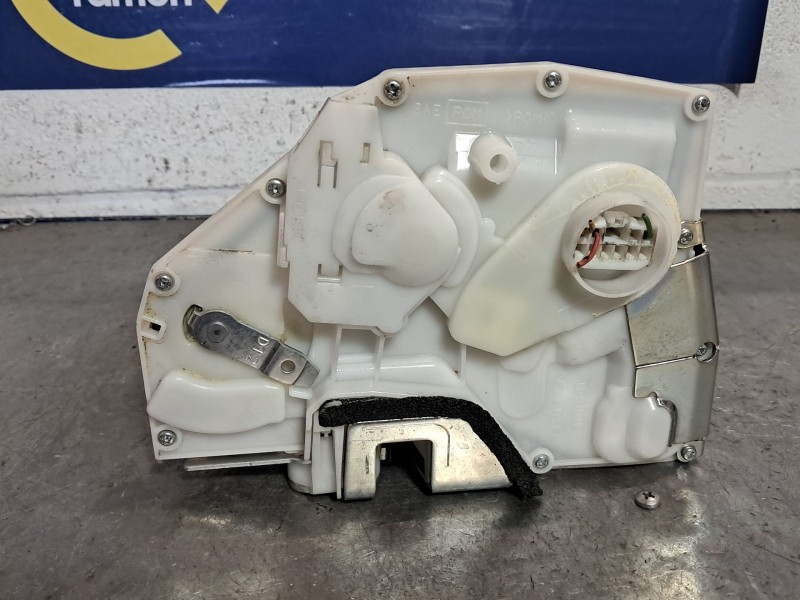 Recambio de cerradura puerta delantera derecha para fiat sedici (189) referencia OEM IAM   